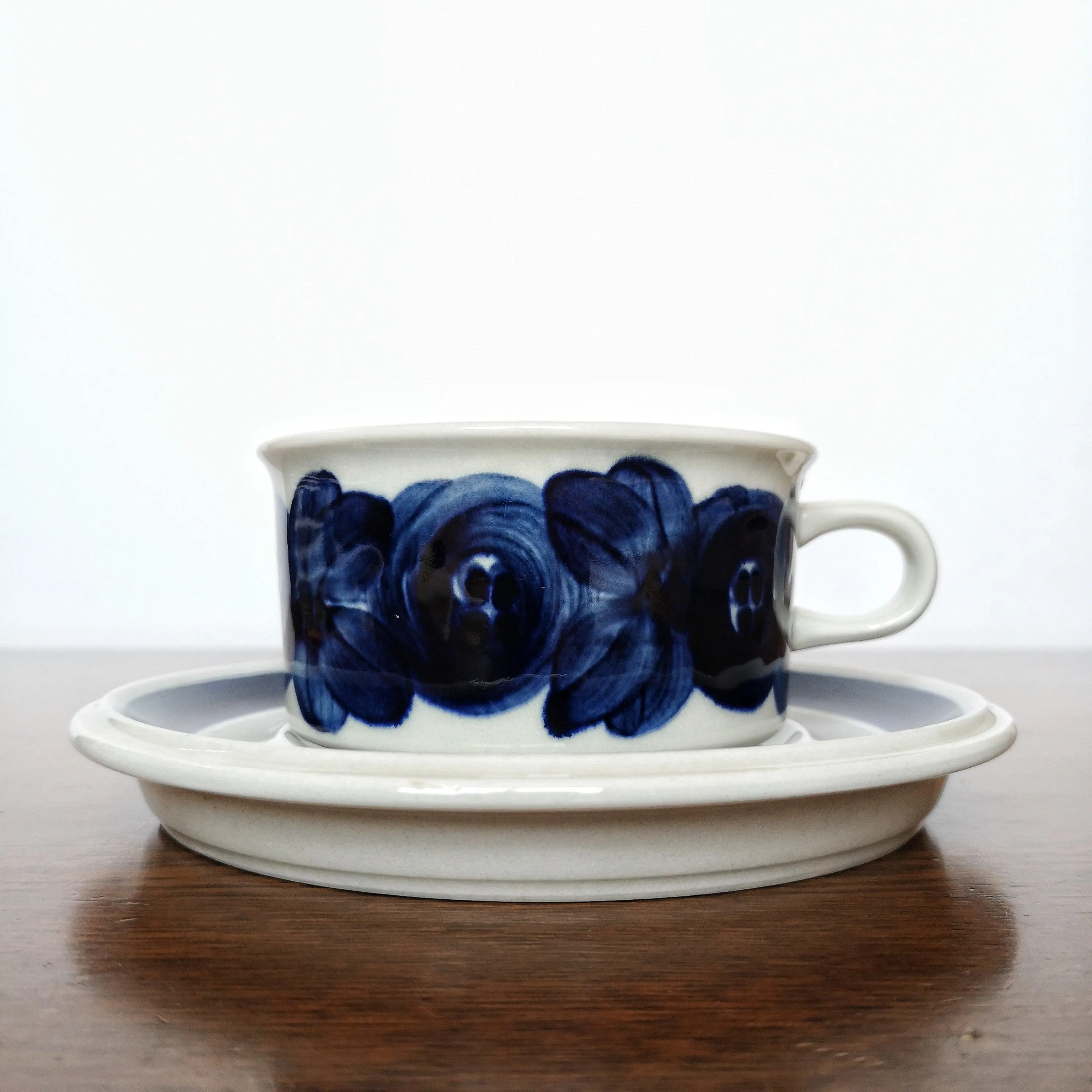 ARABIA Anemone cup&saucer |  アラビア アネモネ  カップ＆ソーサーD