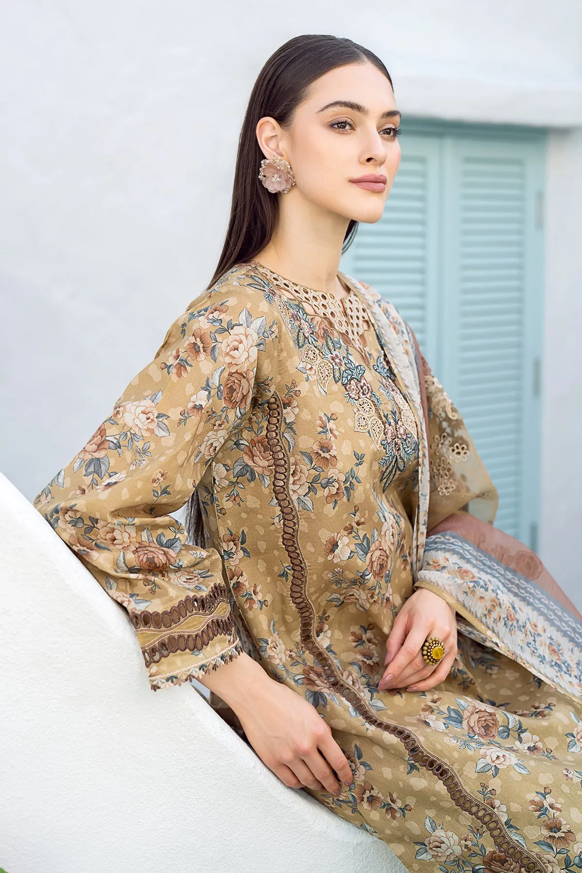 EMBROIDERED PRINTED LAWN UF-553