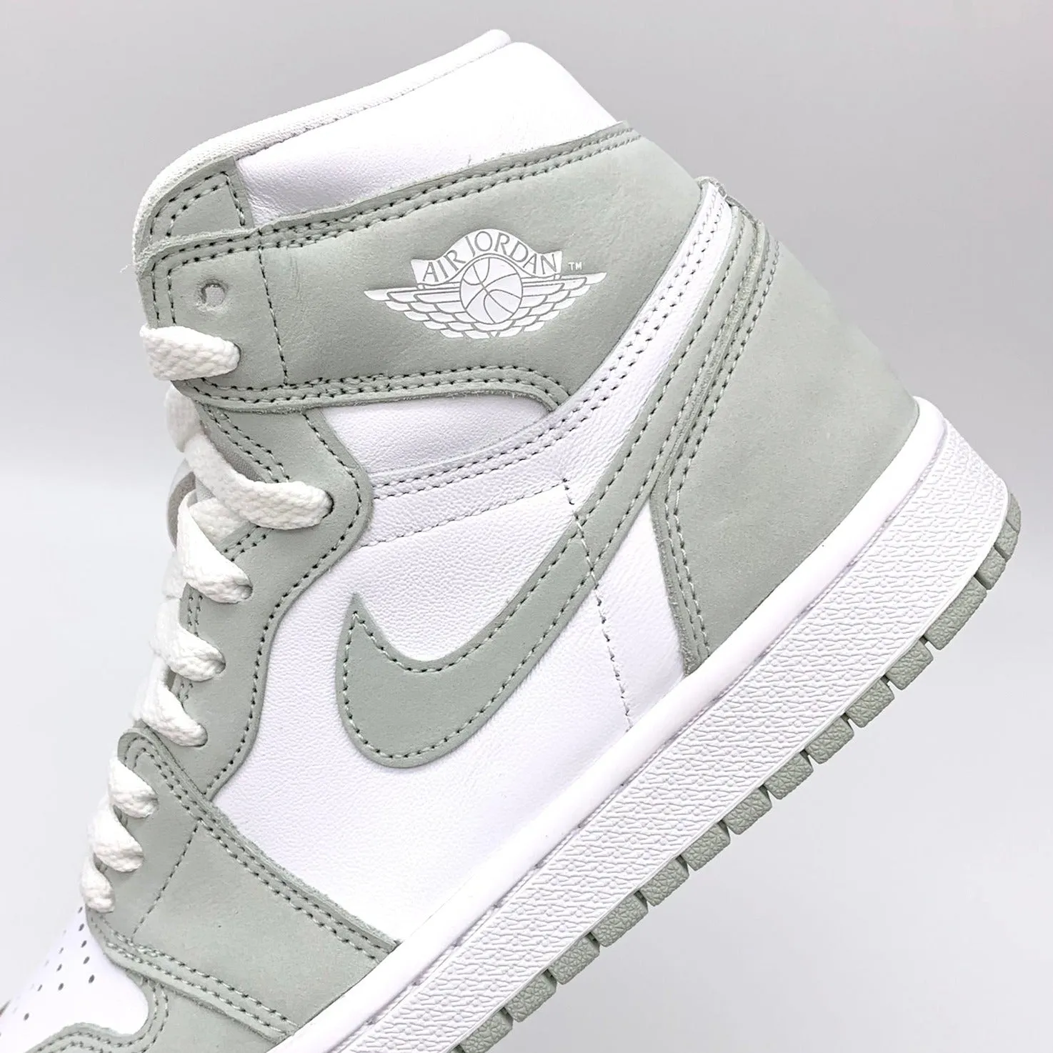 Jordan 1 Retro High OG Seafoam