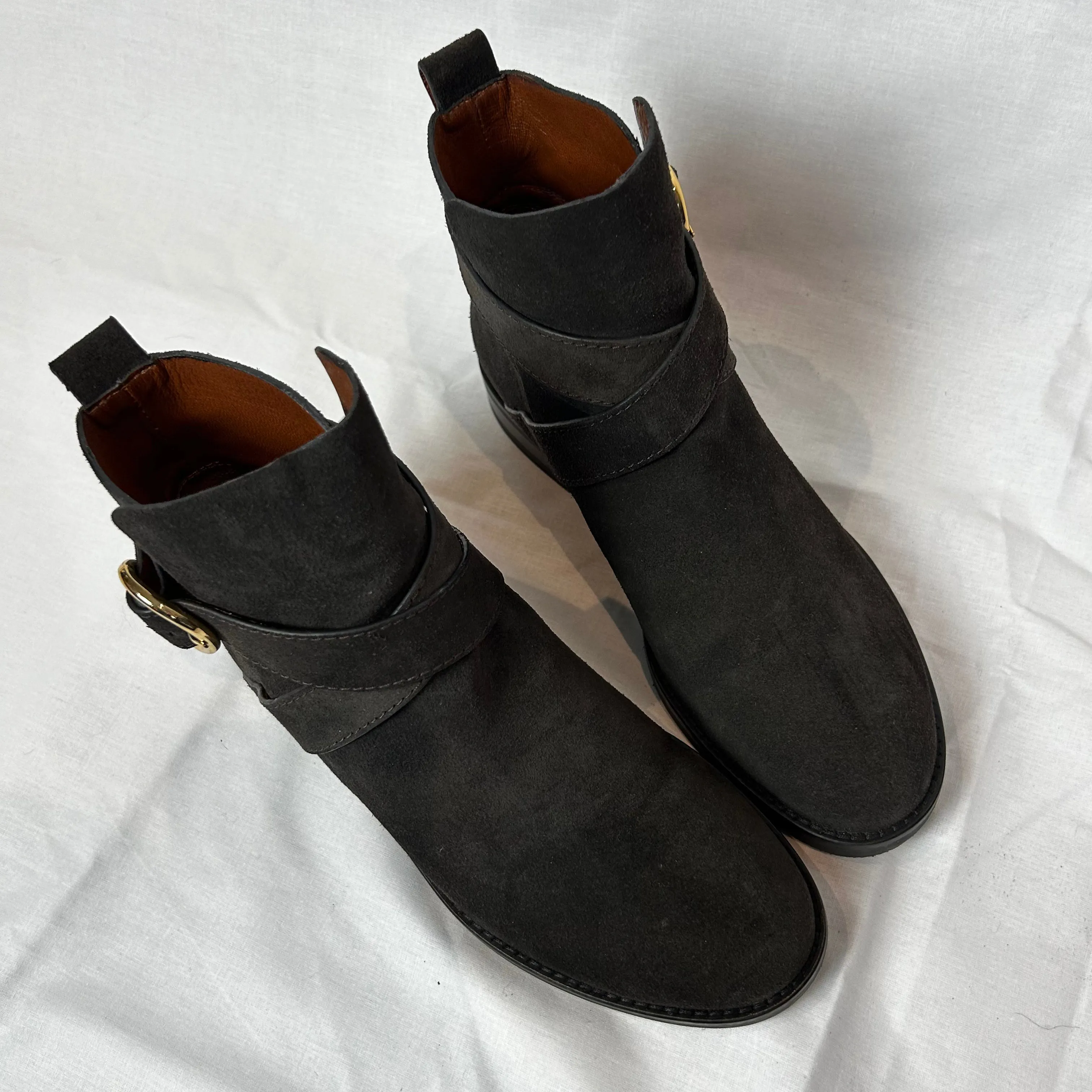 See By Chloe 390 Charcoal Suede Lyna Ankle Boots 39