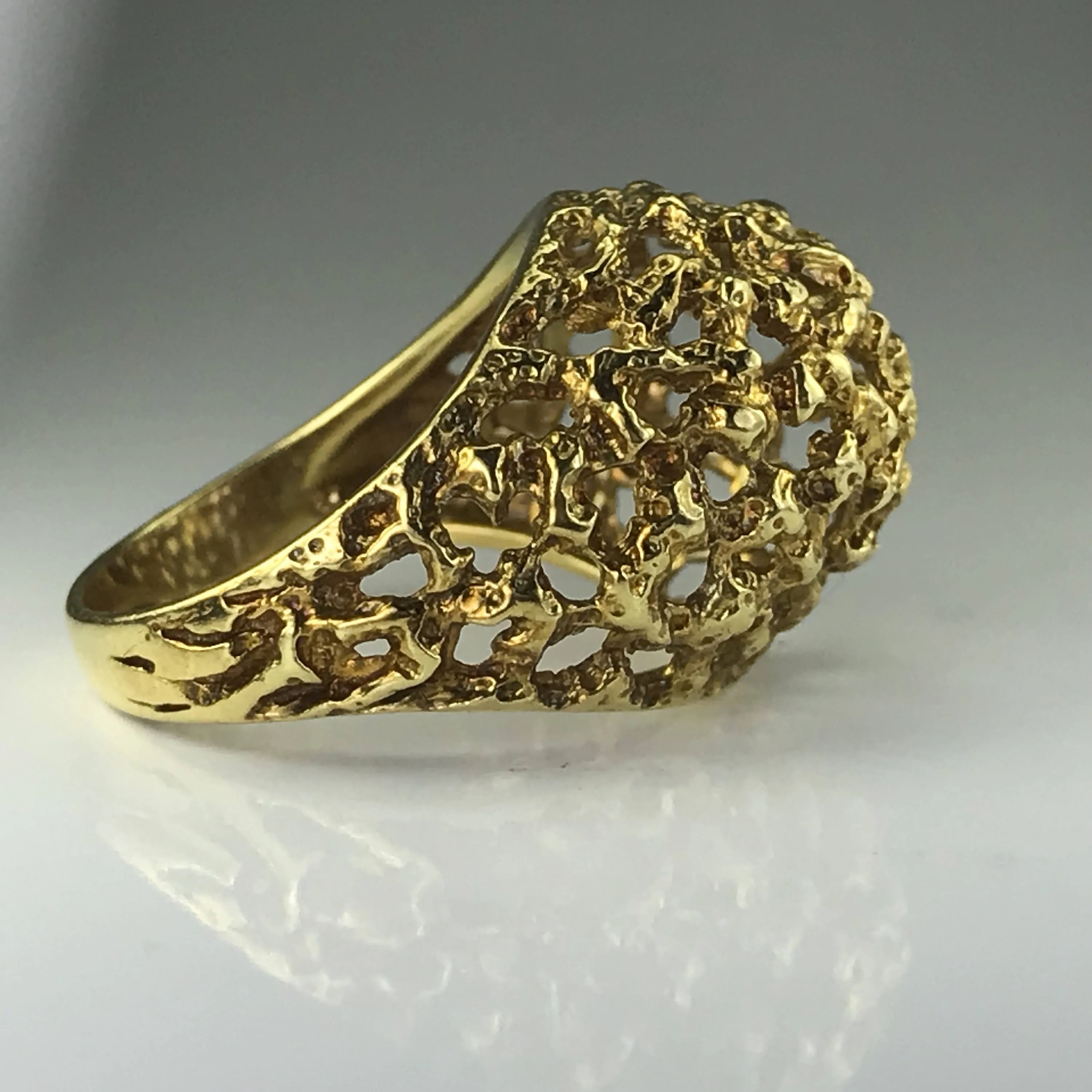 Vintage 18k Gold Dome Statement Ring. Size 5 1/4 US. 5.5 Grams. Circa 1970. One of a Kind Ring